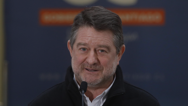 Contraloría reclamó a Claudio Orrego por alza de casi $8 mil millones para mirador en Renca