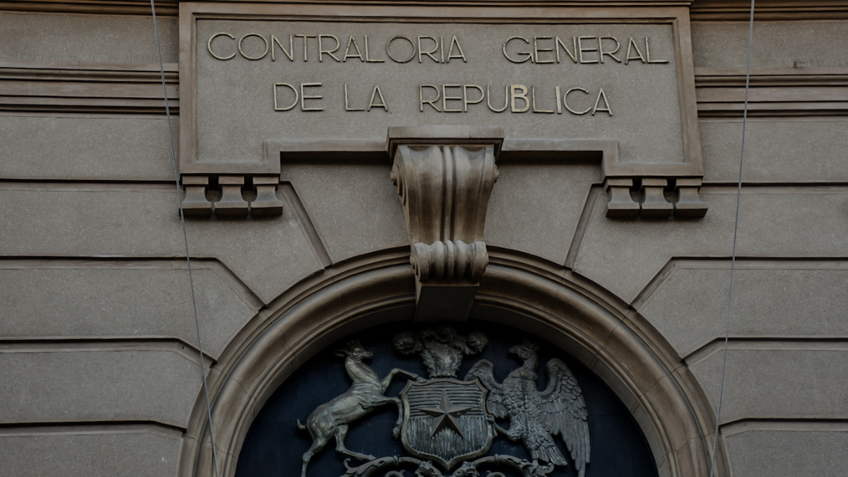 Las irregularidades por más de $1.300 millones detectadas por la Contraloría en municipios de Santiago Oriente