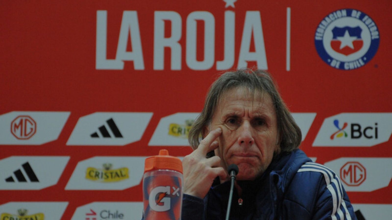 ¿Qué está pasando con la selección chilena?