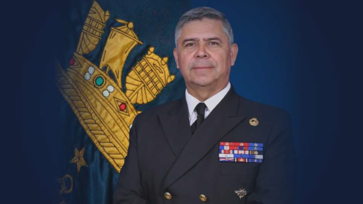 Quién es Fernando Cabrera, el nuevo comandante en jefe de la Armada