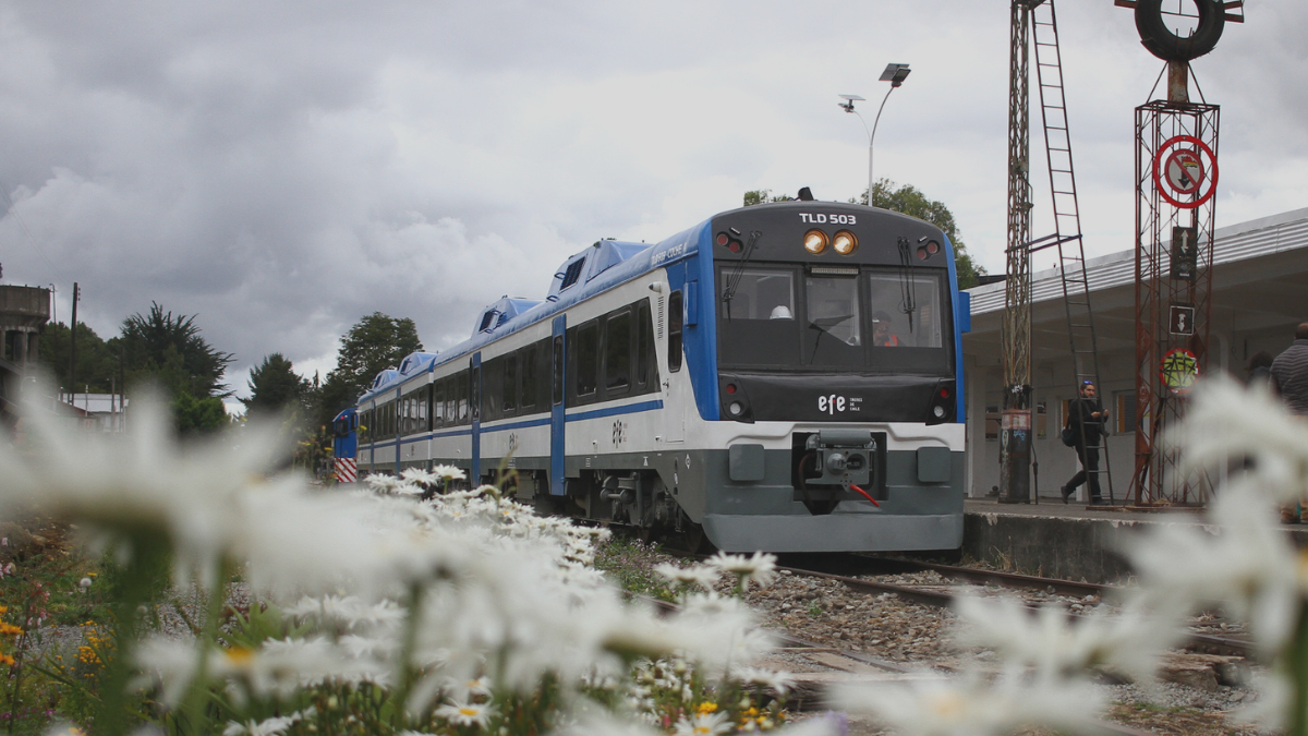 Gobierno confirmó estudios de prefactibilidad para tren directo entre Santiago y Concepción