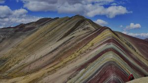 Descubre Jujuy, un recorrido imperdible entre cerros de colores y salinas grandes