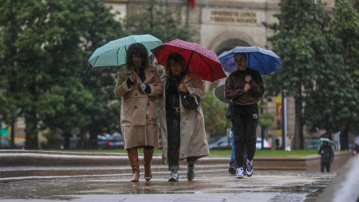 Lluvia en Santiago: a qué hora comienza a llover en la Región Metropolitana por paso de sistema frontal
