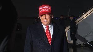 Amenaza latente de Trump contra Irán: aprobó en secreto plan inicial, pero no dio orden final