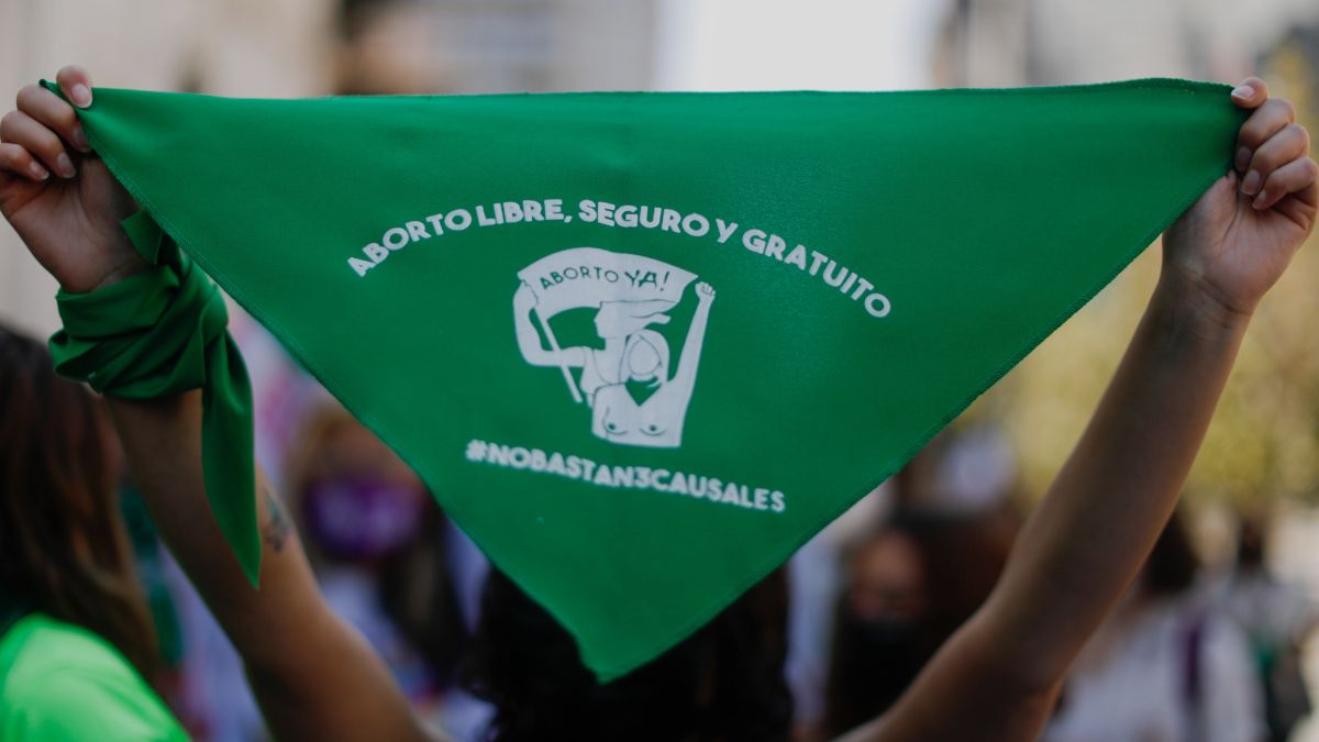 Encuesta Cadem: solo un 25% está de acuerdo con el aborto legal hasta las 14 semanas