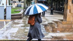 Segundo frente de mal tiempo se aproxima a Santiago con más fuerza