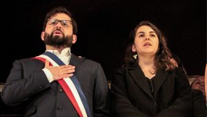 VIDEO - Ante el nacimiento de la hija de Boric: quién fue el último presidente en ejercicio en convertirse en padre