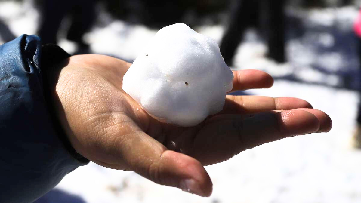 VIDEOS- Llegó la nieve a la RM: los sectores donde se confirmaron nevadas para esta jornada