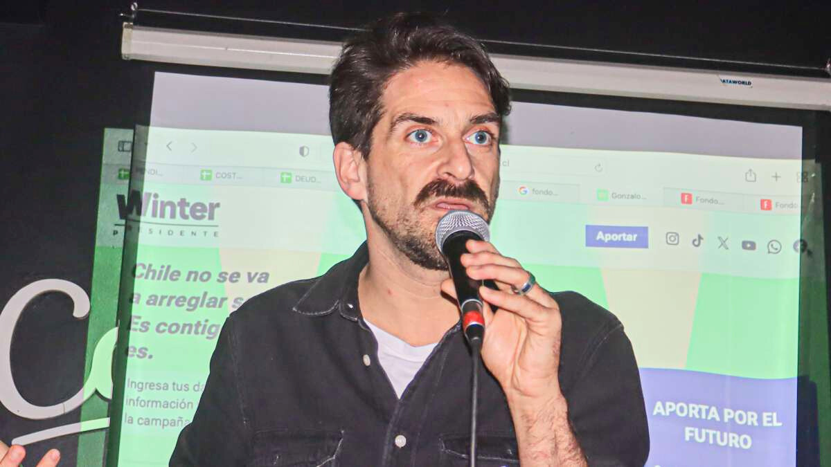 Robo a Gonzalo Winter en Valdivia: pide colaboración para recuperar artículos clave