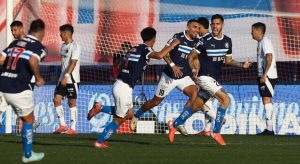 Universidad Católica vence a Colo Colo en clásico pendiente