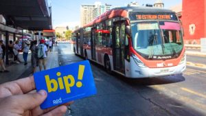 Así puedes acceder a la tarifa rebajada en transporte público si eres adulto mayor