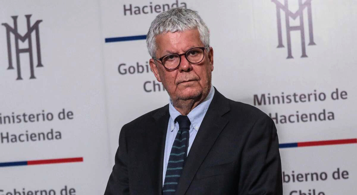 Ex ministro Nicolás Eyzaguirre apoyará a Jeannette Jara pero pide gobernabilidad