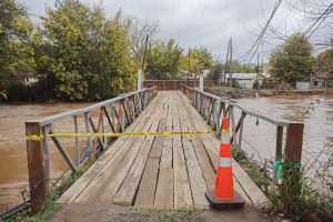 Balance de lluvias en sur: desborde de río Andalién provoca evacuación y hay más de 26 mil usuarios sin luz