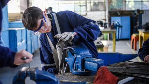 Conoce cómo acceder a la Beca de $65.000 para   alumnos técnico profesional