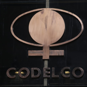 Codelco despide a alto ejecutivo y recurre a Fiscalía tras detectar sobrestimación de 27 mil toneladas en producción de 2025