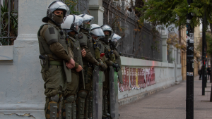 Desbordes vs liceos emblemáticos: alcalde ordena desalojos en medio de conflicto con estudiantes