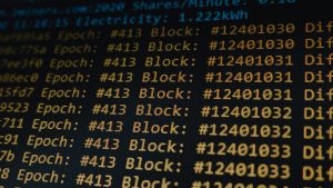 Trump firma Proyecto de Ley sobre cifrado mientras el auge de internet en la nube impulsa nuevas inversiones