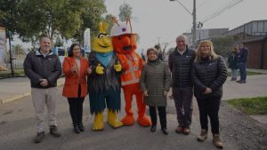 Aguas Andinas junto al MOP y el municipio de Quinta Normal lanzan la campaña “Cuidar la alcantarilla suena bien”