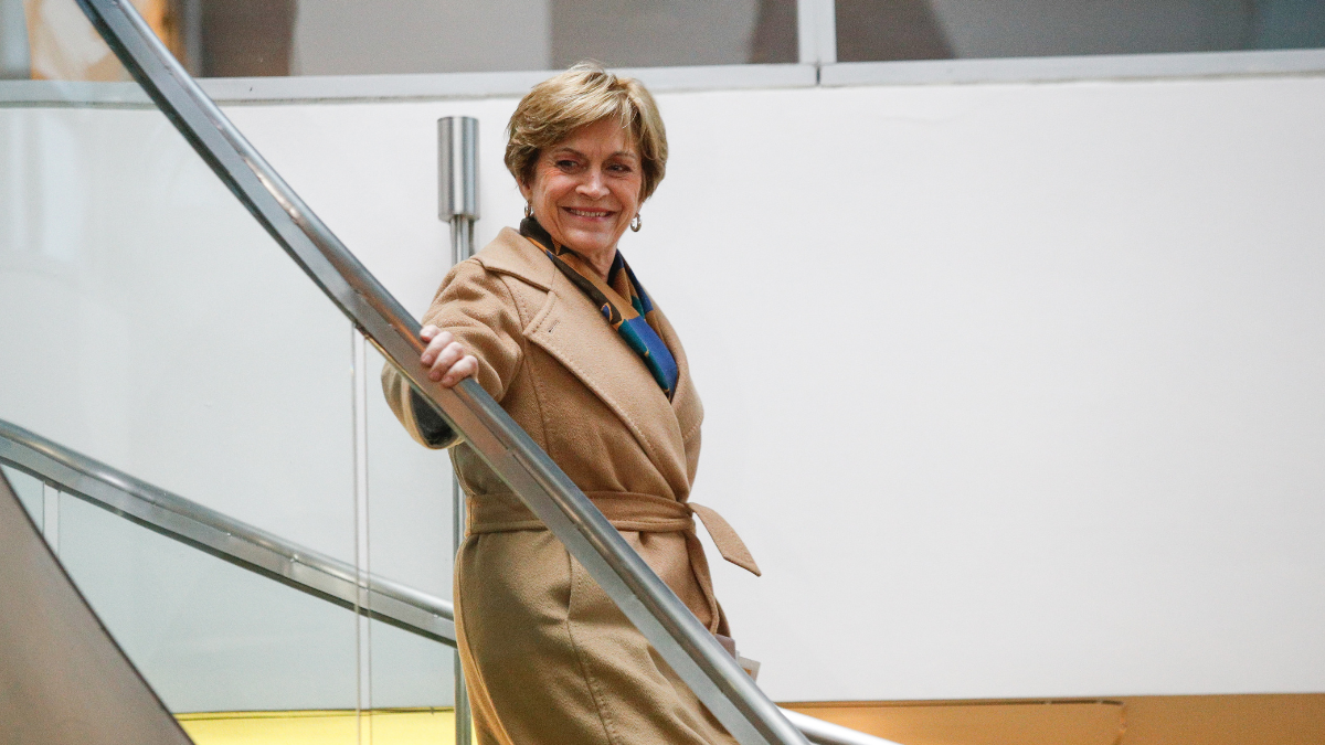 El paso al centro de Evelyn Matthei para capturar el voto moderado y la apuesta por marcar diferencias con Kast