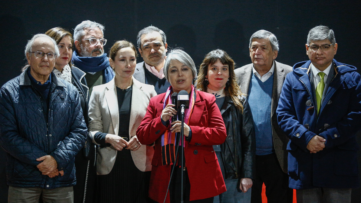 Partidos grandes del oficialismo acuerdan en avanzar en “lista mayoritaria” y participación de la DC queda condicionada a apoyo a Jara