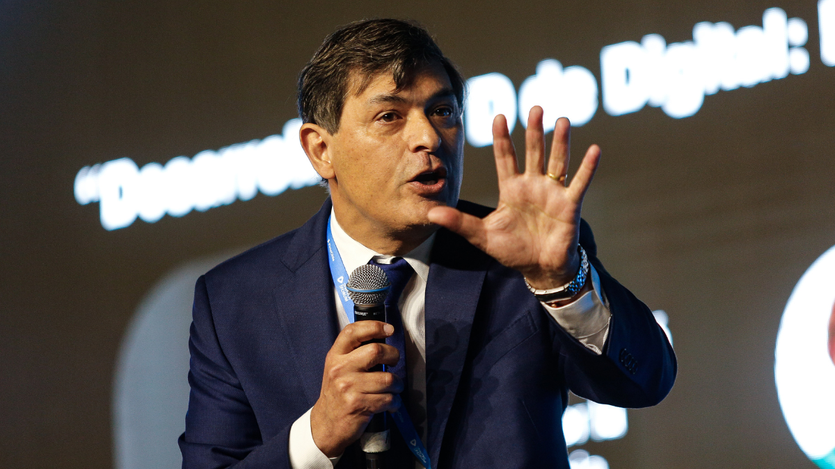 La apuesta parlamentaria de Parisi: test de droga y psicológico para candidatos y recuperar escaños perdidos por renuncias
