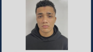 Sicario de Meiggs: advierten que ya escapó de Chile y está en Perú