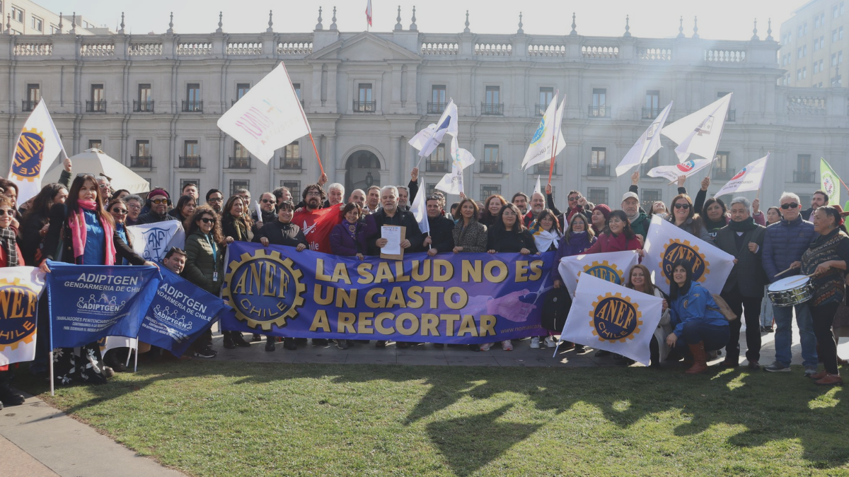 Conflicto con Contraloría: la razón que llevó a la CUT y la ANEF a amenazar con un paro nacional