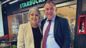 Comienza el aterrizaje DC: diputado Eric Aedo se suma al comando de Jeannette Jara