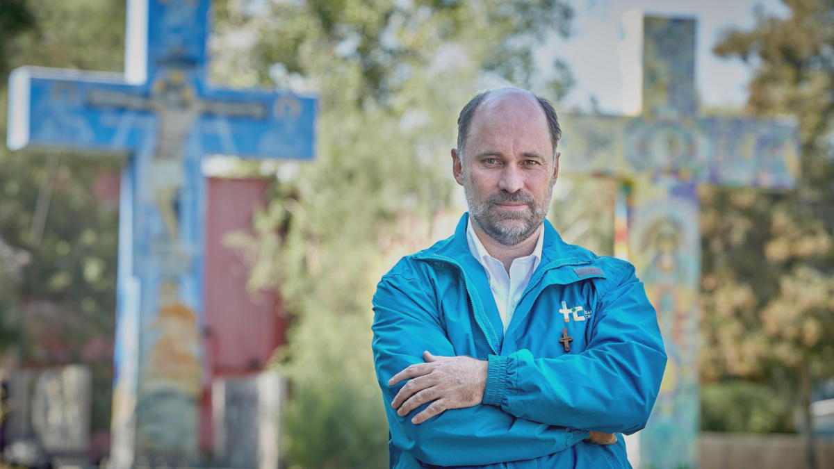José Yuraszeck, capellán del Hogar de Cristo: 