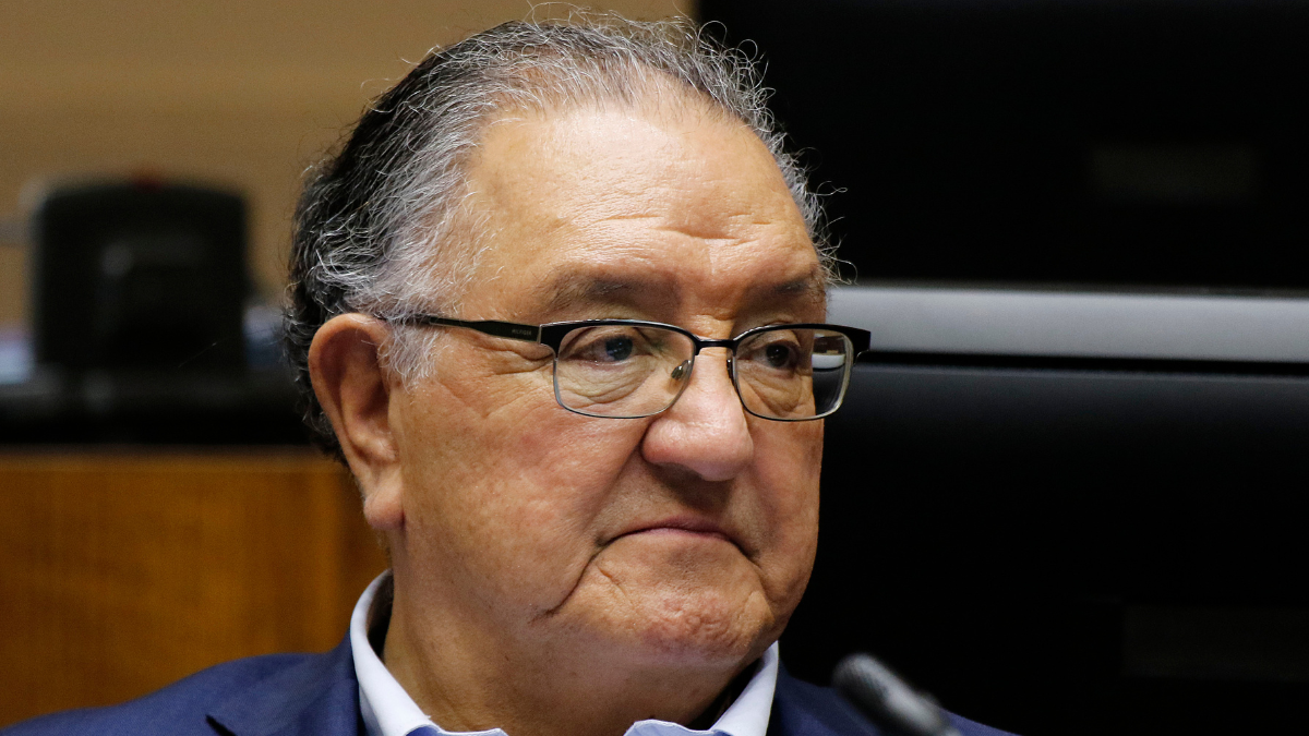 Los desafíos de Huenchumilla al mando de la DC: amarrar lista parlamentaria y evitar fuga de militantes
