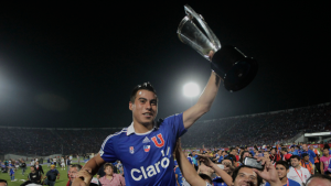 Luego de una tensa negociación: aseguran que Eduardo Vargas tiene listo su regreso a la U