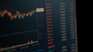Mercados abren en rojo tras nuevos aranceles de Trump a la Unión Europea y México: serán del 30%
