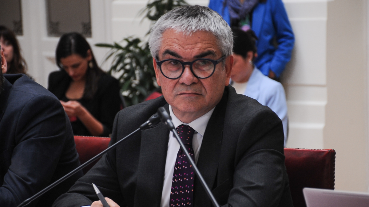 Eliminación de la UF es aprobada por la Comisión de Economía y Marcel advierte una serie de efectos negativos