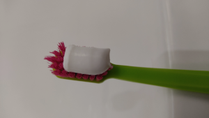 Cuáles son las pastas dentales por las que el Sernac ofició a tres empresas