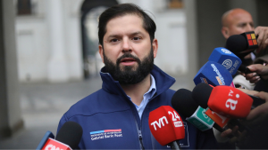 Presidente Boric aclara polémica por orden a comandante de la FACh: 