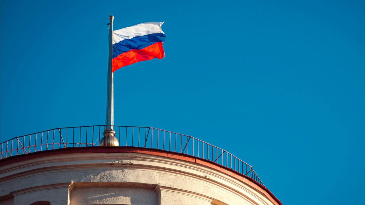 Futuro de Rusia pende de un hilo: lanza masivo ataque de drones en medio de inminente recesión económica