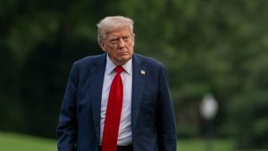 Despiden al jefe de la Agencia de Inteligencia del Pentágono que indignó a Donald Trump