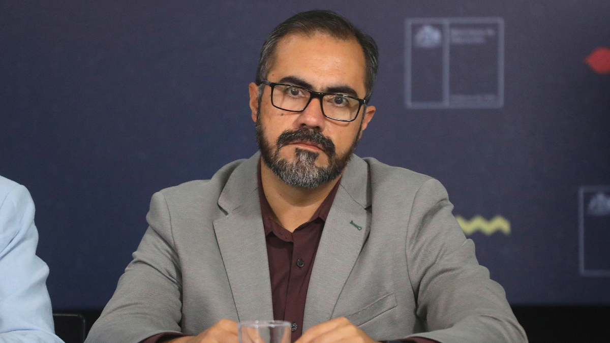 Quién es Víctor Orellana, el subsecretario que sería denunciado por Ley Karin por hostigamiento a diputada