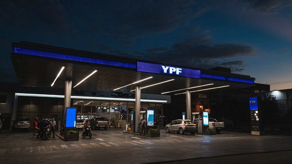 Fallo por YPF en Argentina: Justicia de EEUU suspende temporalmente orden de entregar acciones