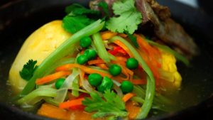 Día de la Cazuela: cuándo y dónde repartirán gratis este popular plato chileno