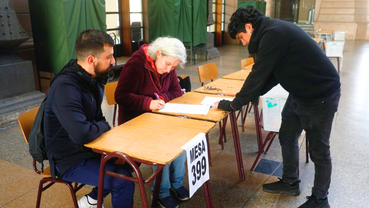 Comenzó el pago a vocales de mesa: revisa cuál es el monto que recibirás