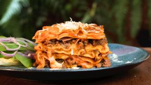 Celebra el Día Mundial de la Lasaña con estas tres recetas irresistibles
