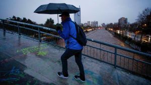 Impactante anticiclón alterará el clima en Chile: revisa cómo cambiará el tiempo en Santiago