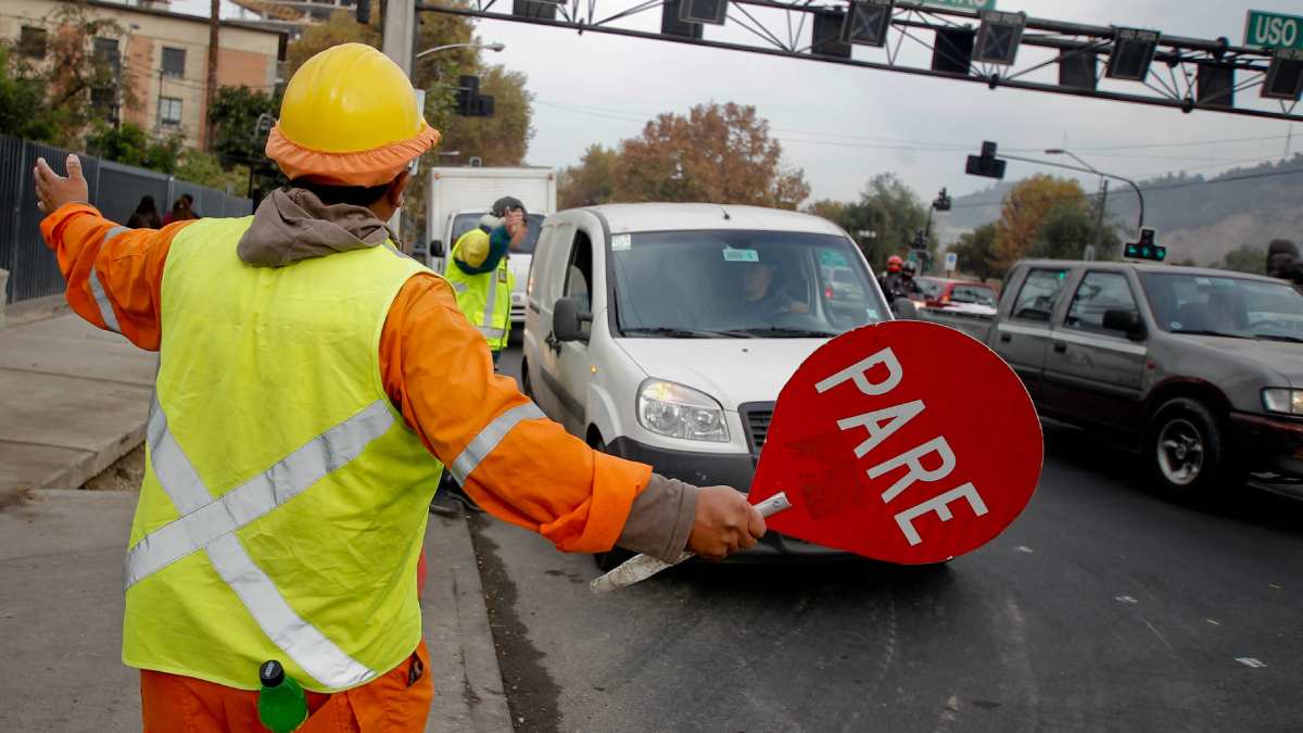 Cierre del Puente Lo Saldes genera caos vehicular en la Costanera Norte: revisa los desvíos de tránsito que durarán semanas