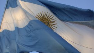 Argentina prepara medida para atraer turistas chilenos: eliminación del IVA, descuentos en vuelos y más