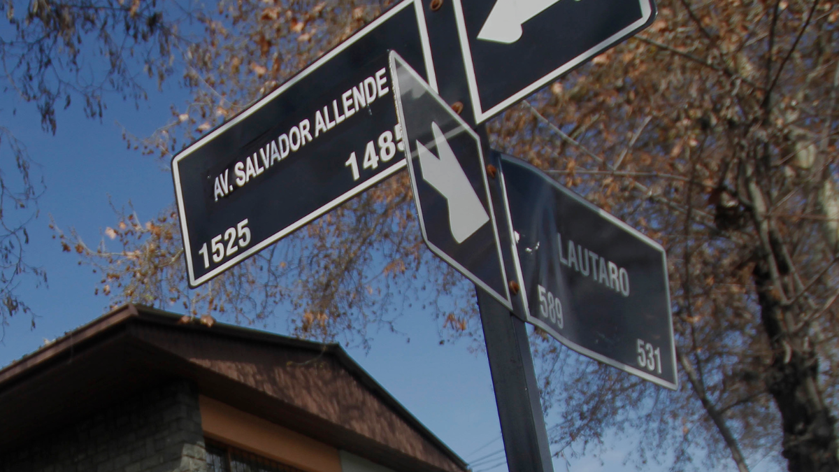 Contraloría zanja controversia por consulta para cambiarle el nombre a Av. Salvador Allende