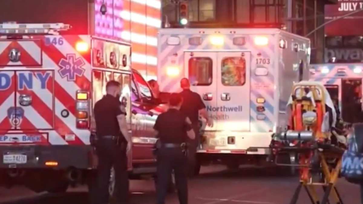 VIDEO - Nueva York en alerta tras tiroteo en Times Square: adolescente abre fuego y causa tres heridos