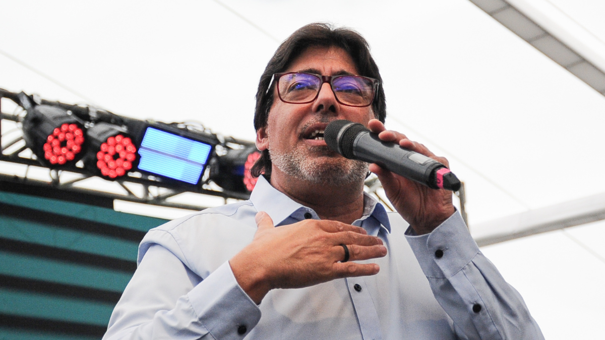 Las críticas al PC y los lamentos en el oficialismo ante la inminente caída de la candidatura de Daniel Jadue
