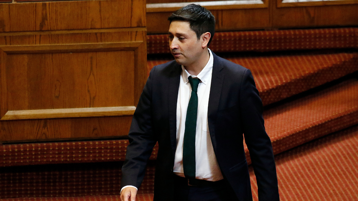 Lo que hay tras la disputa de última hora entre la UDI y Demócratas por cupo de Calisto