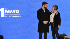 Decisión de Boric de remover al FRVS del Gobierno golpea a Jara en su momento más débil 